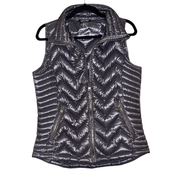 Calvin Klein Metallic Grey Performance Vest - Picture 6 of 6